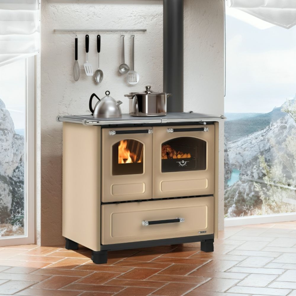 Soba de Gatit Pe Lemne Italiană La Nordica Family 4.5 maro, 7.5kW | Sobe și șeminee italiene pe lemne |  |